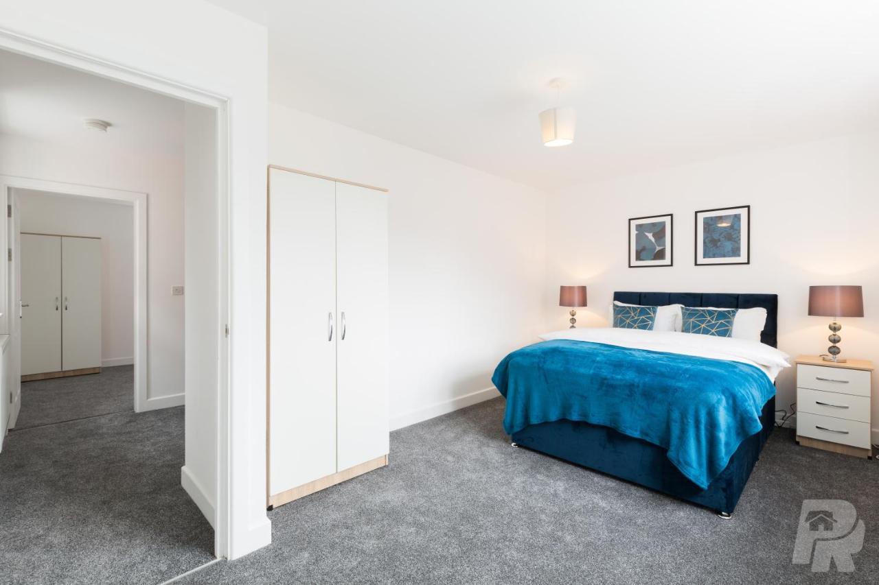Birmingham Estate - Contractor & Group Accommodation - Secure Parking Buitenkant foto