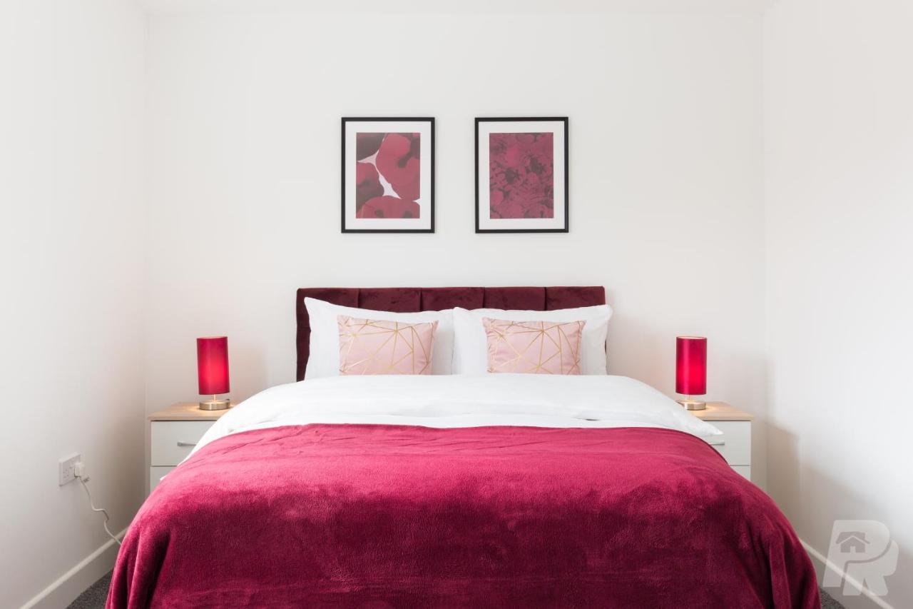 Birmingham Estate - Contractor & Group Accommodation - Secure Parking Buitenkant foto