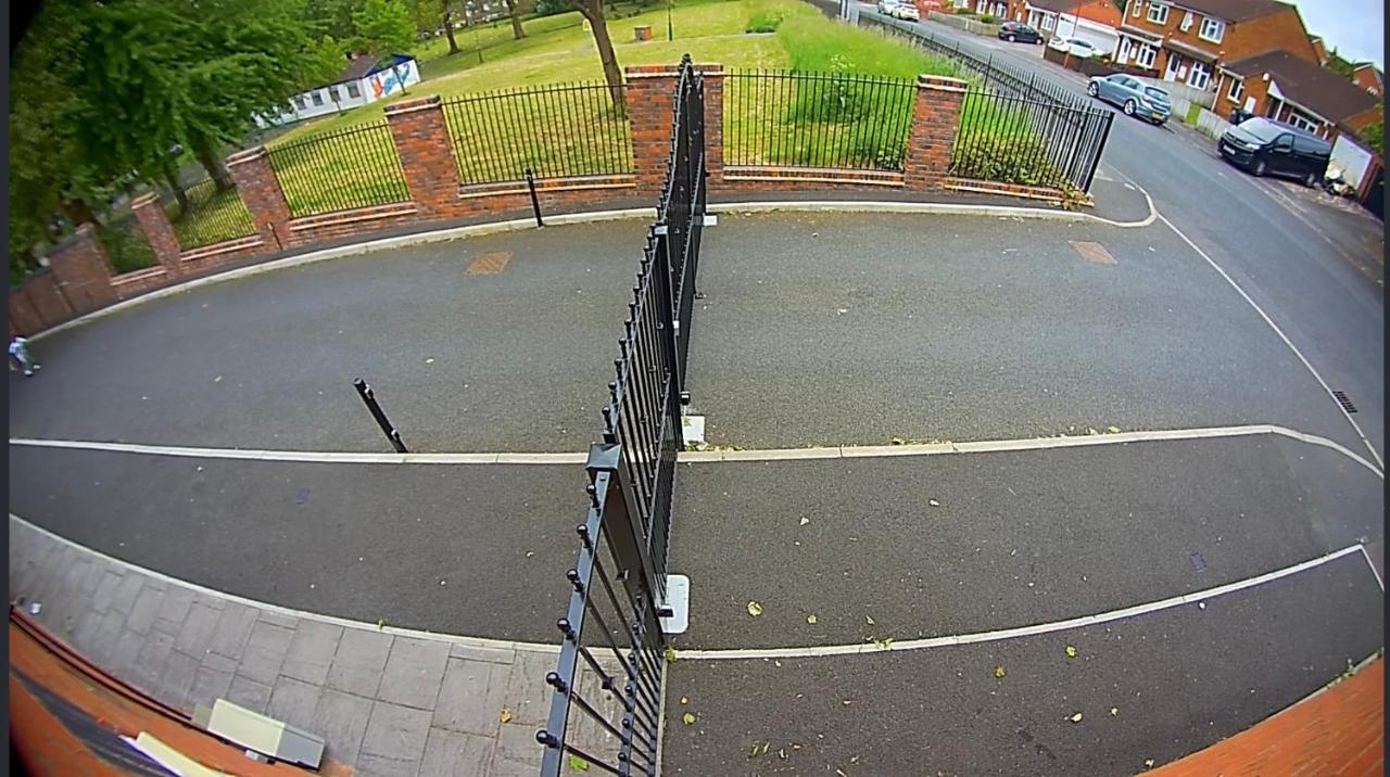 Birmingham Estate - Contractor & Group Accommodation - Secure Parking Buitenkant foto